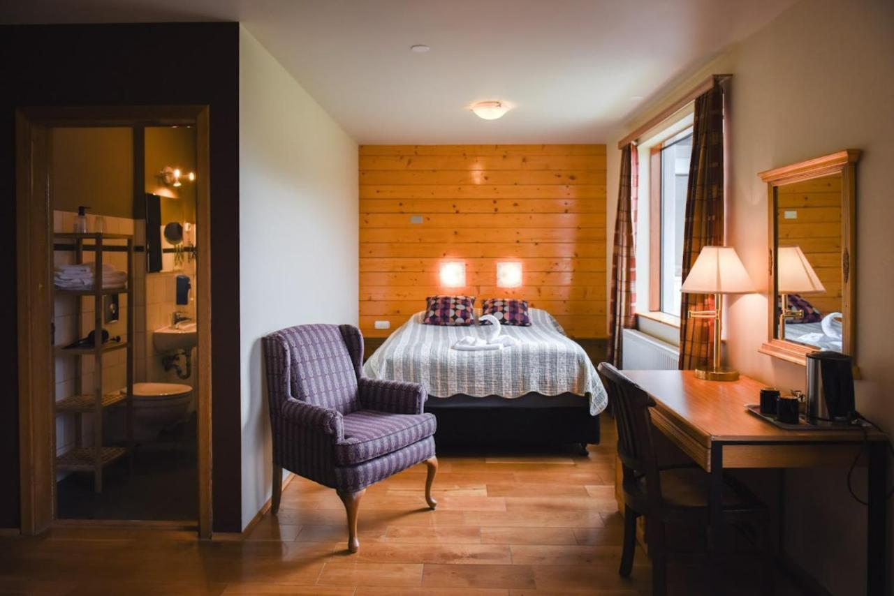 Hotel Latrabjarg Hnjotur Εξωτερικό φωτογραφία