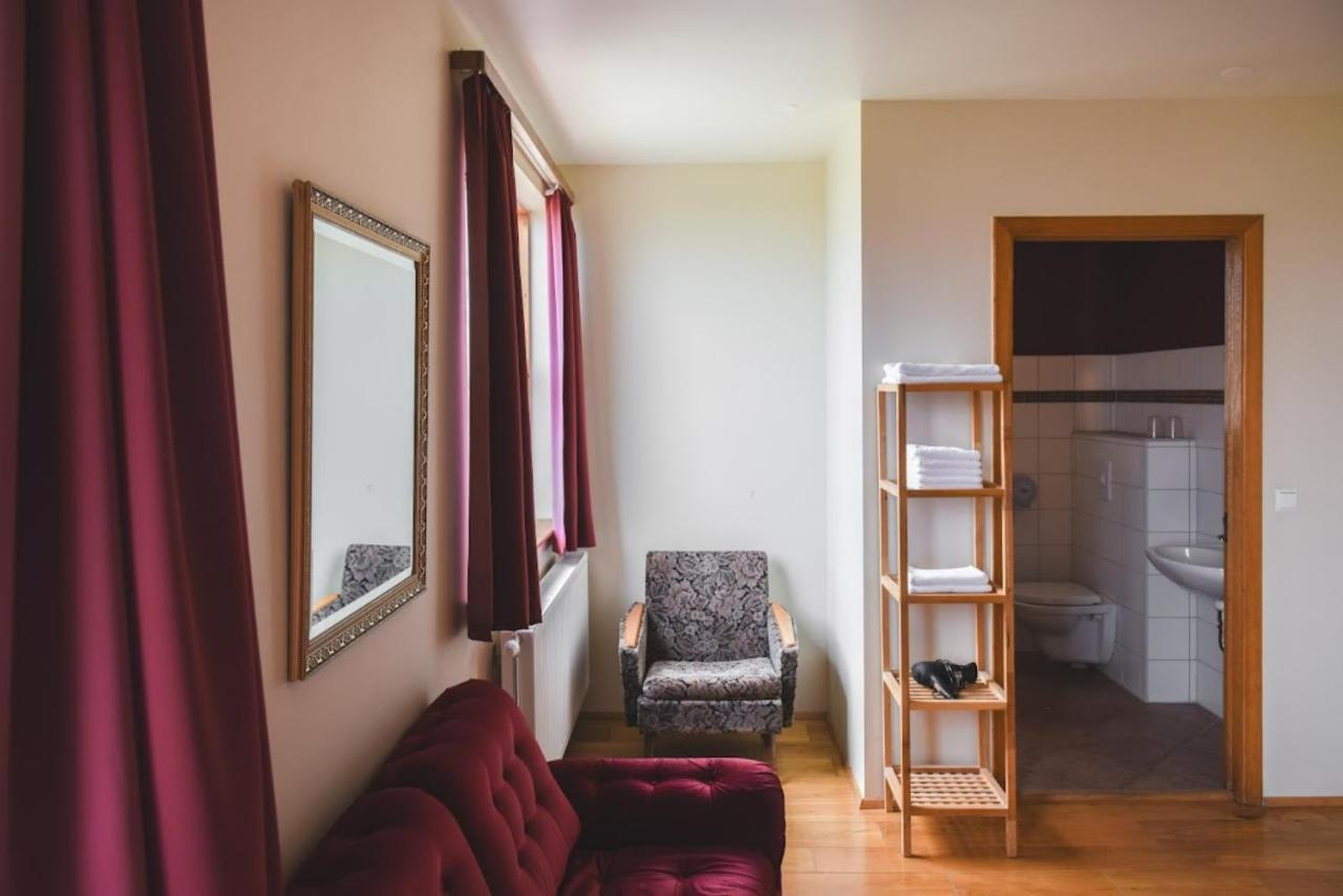 Hotel Latrabjarg Hnjotur Εξωτερικό φωτογραφία