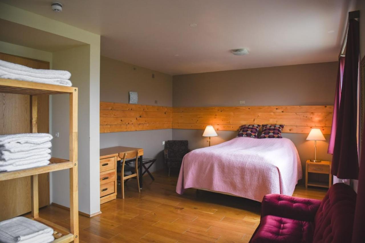 Hotel Latrabjarg Hnjotur Εξωτερικό φωτογραφία