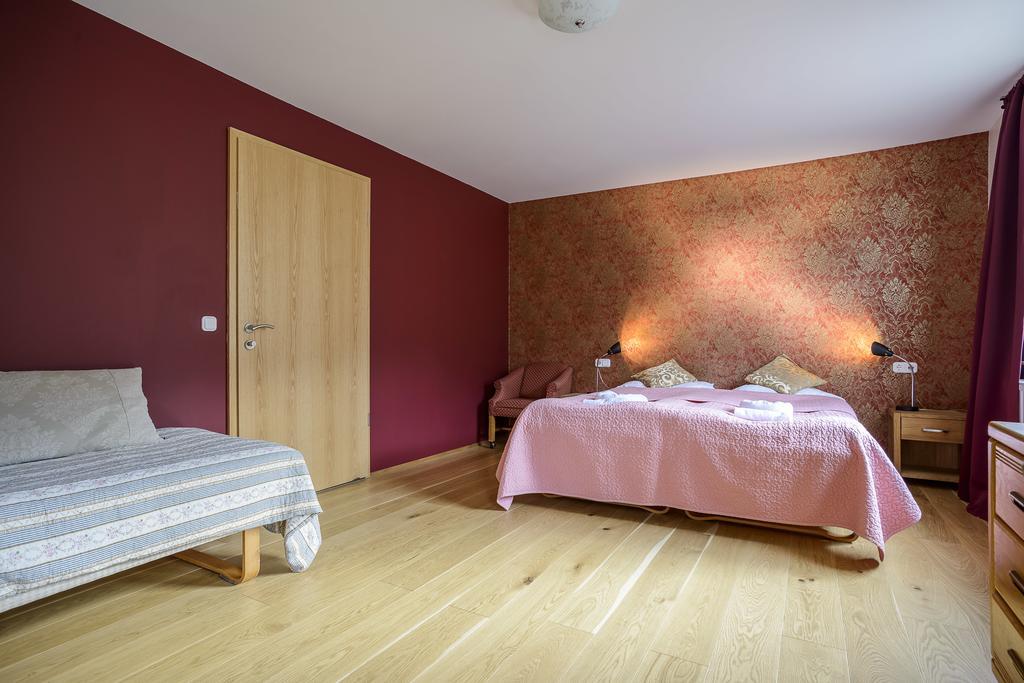 Hotel Latrabjarg Hnjotur Εξωτερικό φωτογραφία